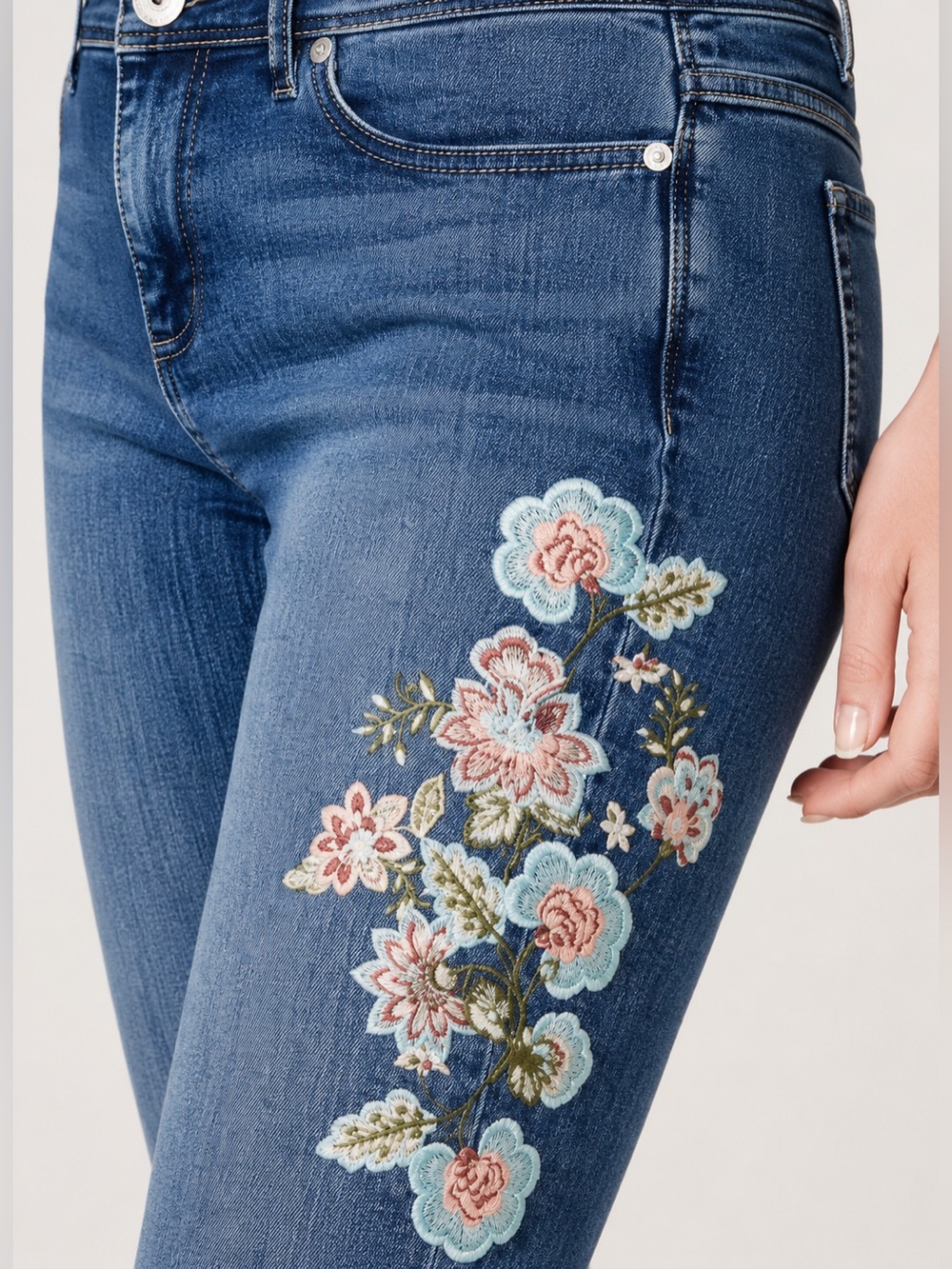 J Jill Floral Embroidered Cropped Jeans Blue Pink Denim Capri Pants Y2K Stretch